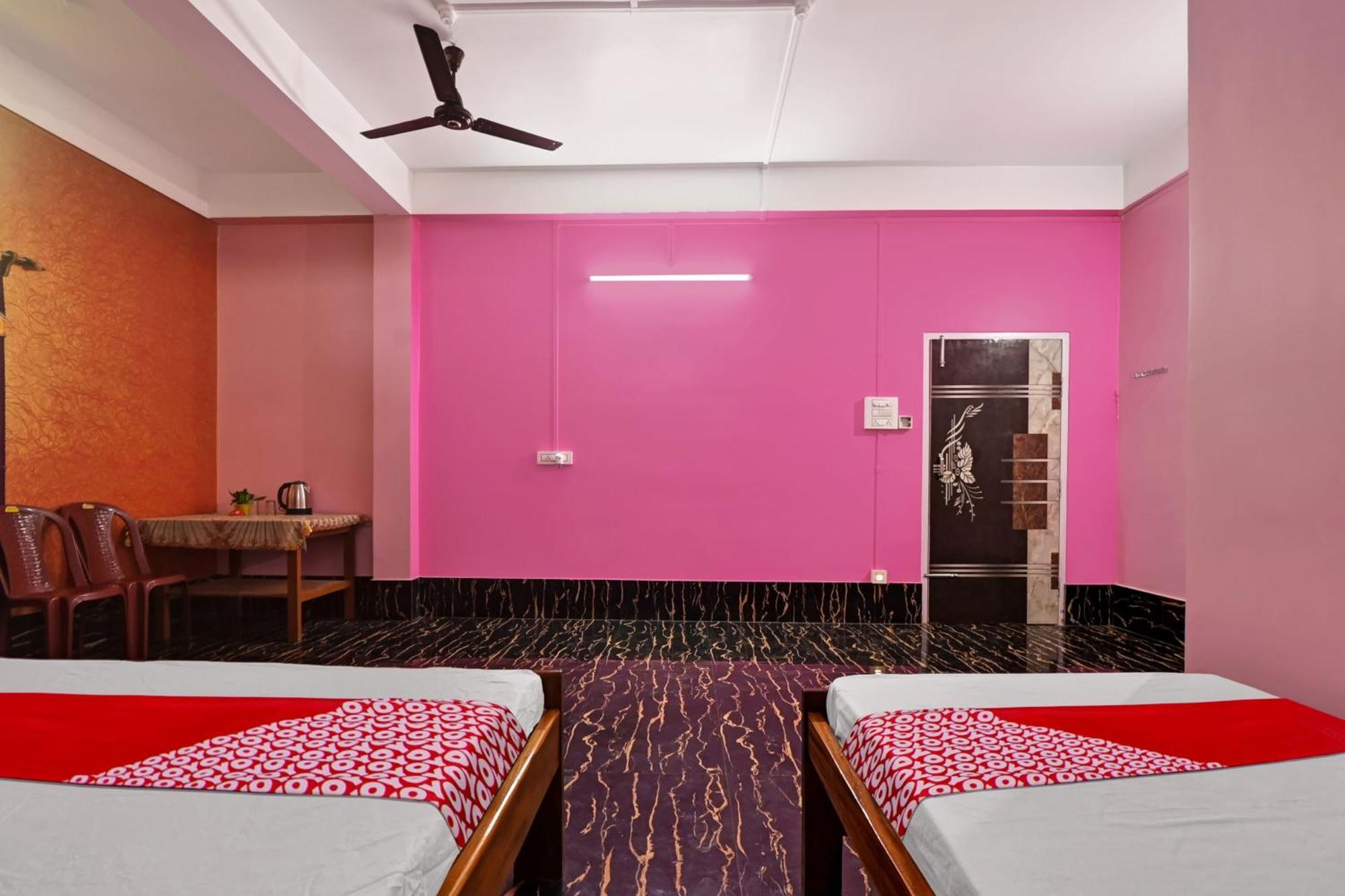 Oyo Flagship The Brahmaputra Homestay Guwahati Dış mekan fotoğraf