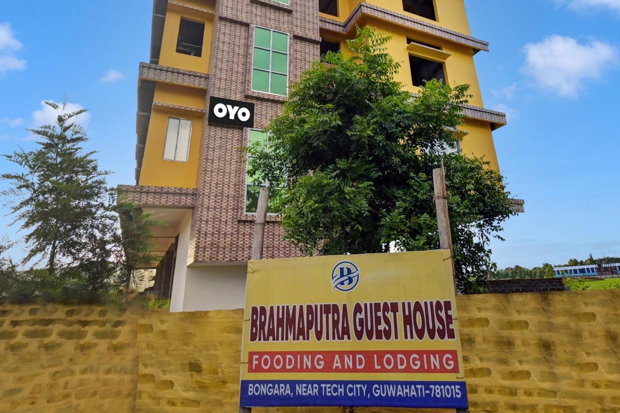 Oyo Flagship The Brahmaputra Homestay Guwahati Dış mekan fotoğraf